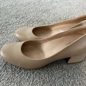 Naturalizer Tan/Beige Shoes Size 7.5